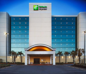 Гостиница Holiday Inn Express Hotel & Suites Virginia Beach Oceanfront, an IHG Hotel  Вирджиния Бич